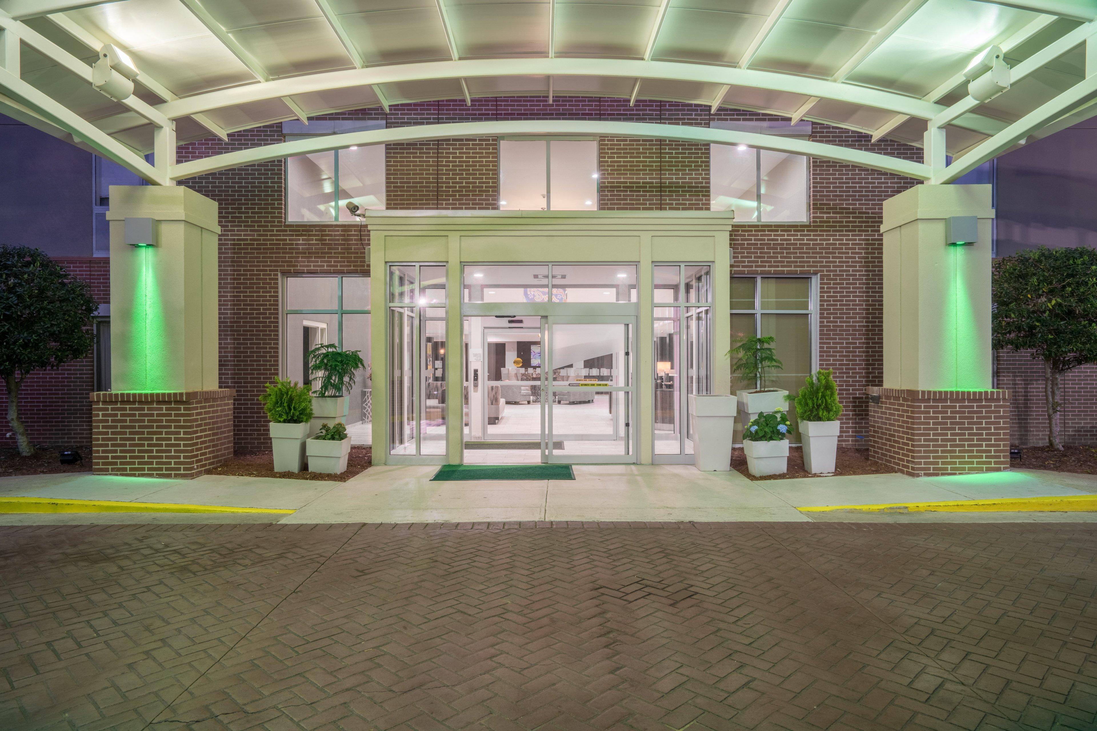 Holiday Inn Atlanta/Roswell By Ihg Exterior photo